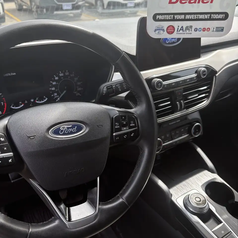 Ford Escape снимка Ford Escape