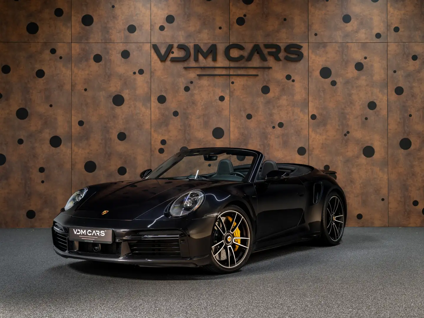 Porsche 992 Cabrio 3.8 Turbo S | ACC | Ventilatie | LED-matrix Zwart - 1