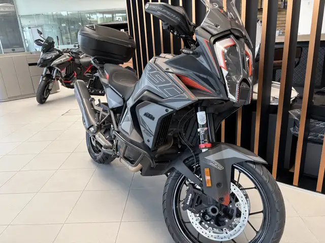 KTM 1290 Super main image
