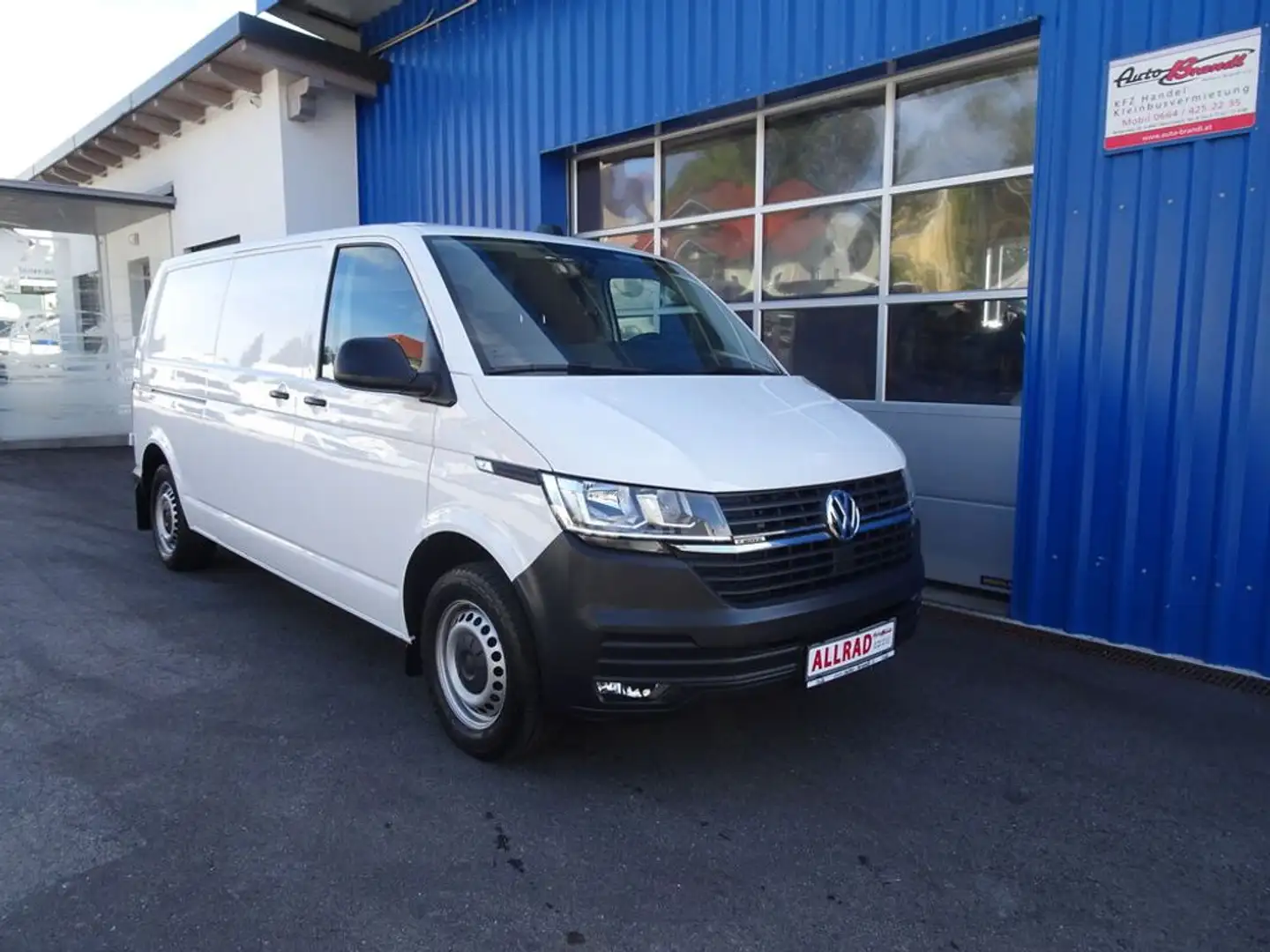 Volkswagen T6.1 Transporter Kastenwagen LR 2,0 TDI 4Motion / 3,2t Weiß - 1