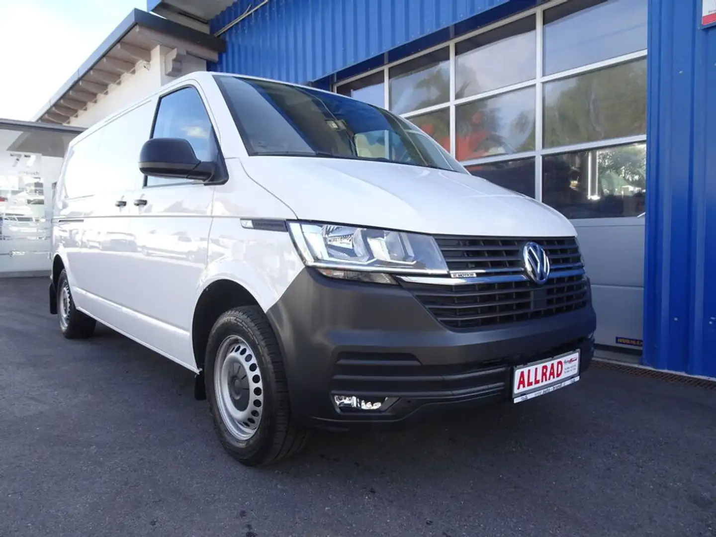 Volkswagen T6.1 Transporter Kastenwagen LR 2,0 TDI 4Motion / 3,2t Weiß - 2