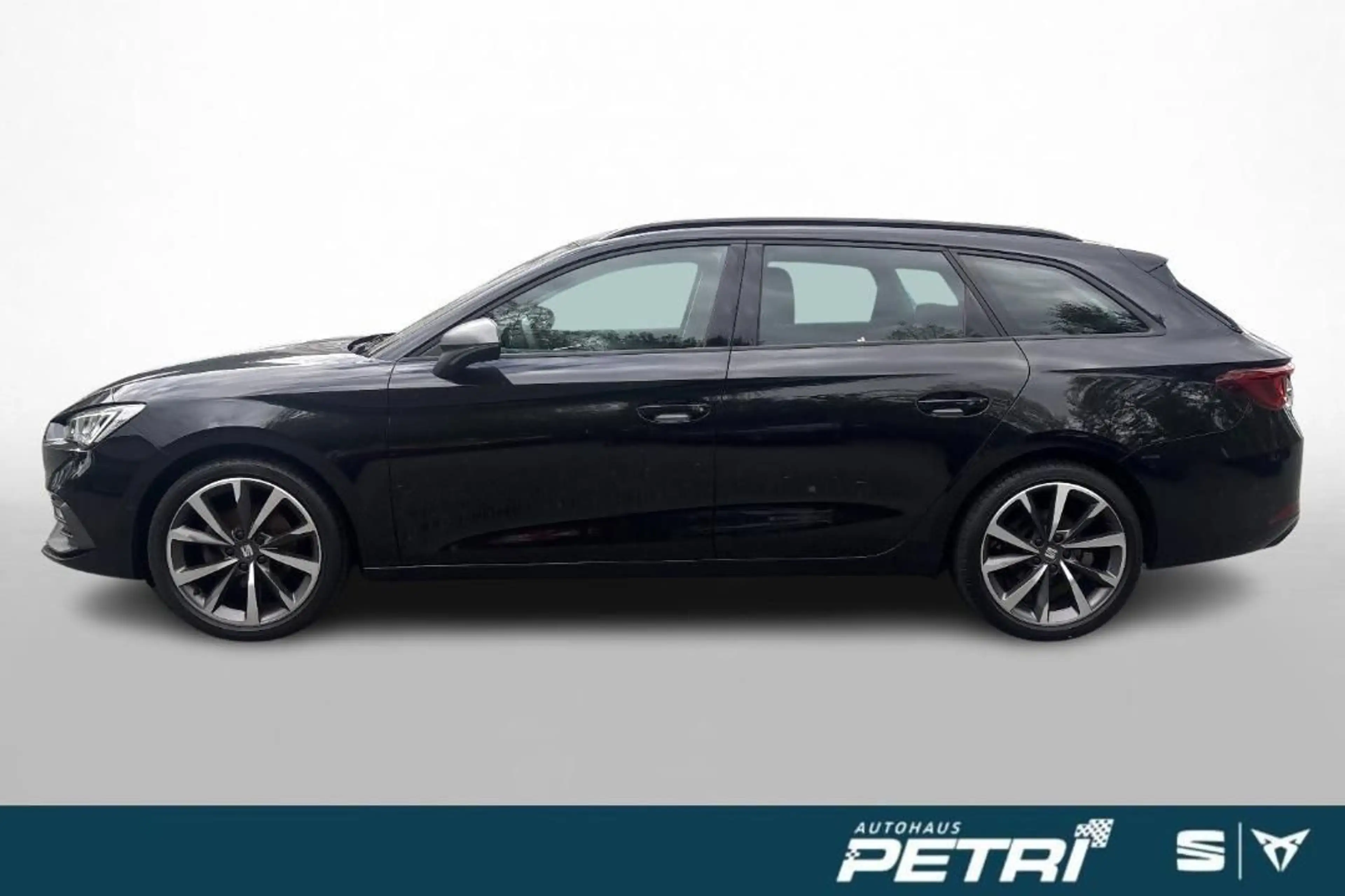 SEAT Leon Sportstourer FR — photo 2