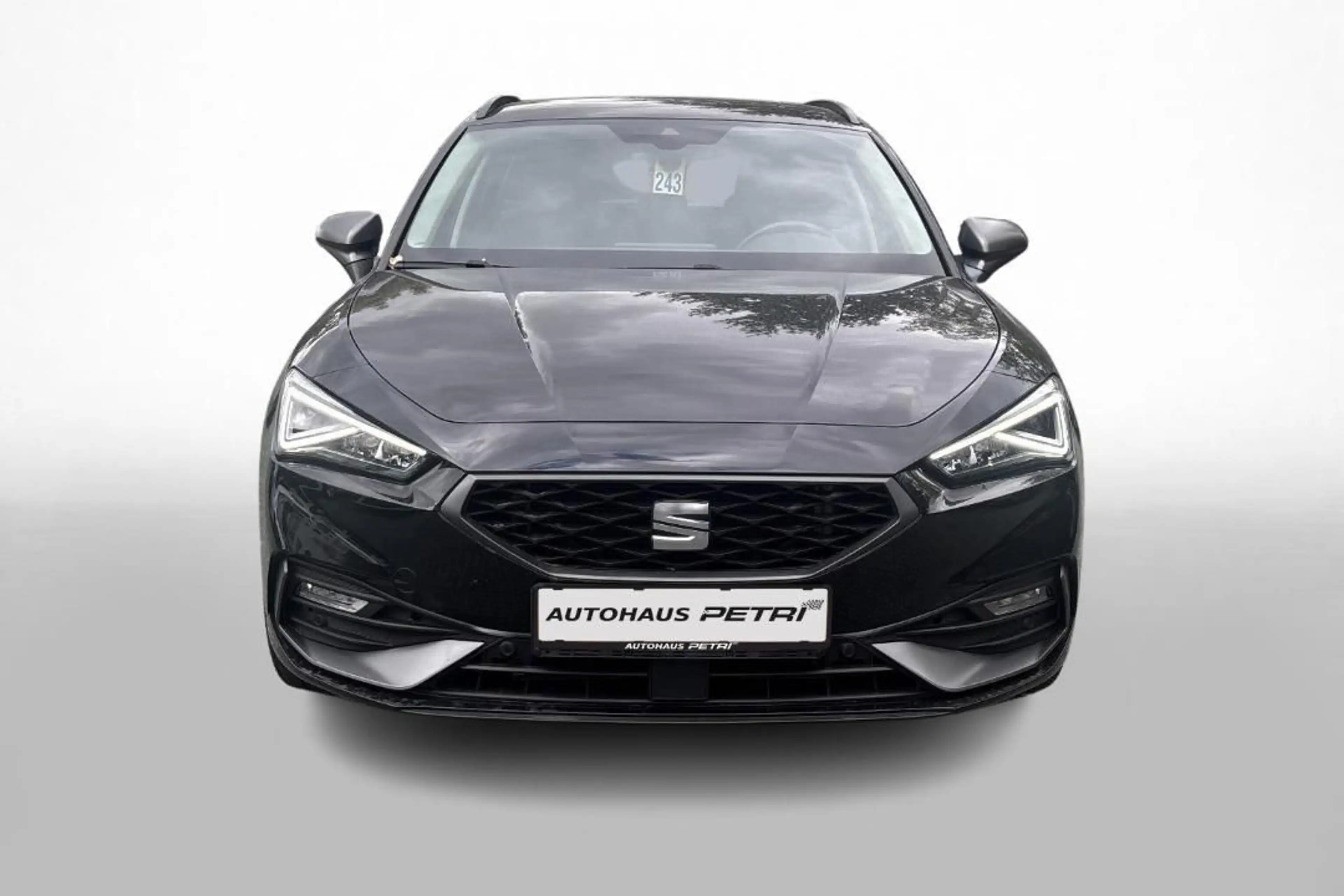 SEAT Leon Sportstourer FR — photo 8