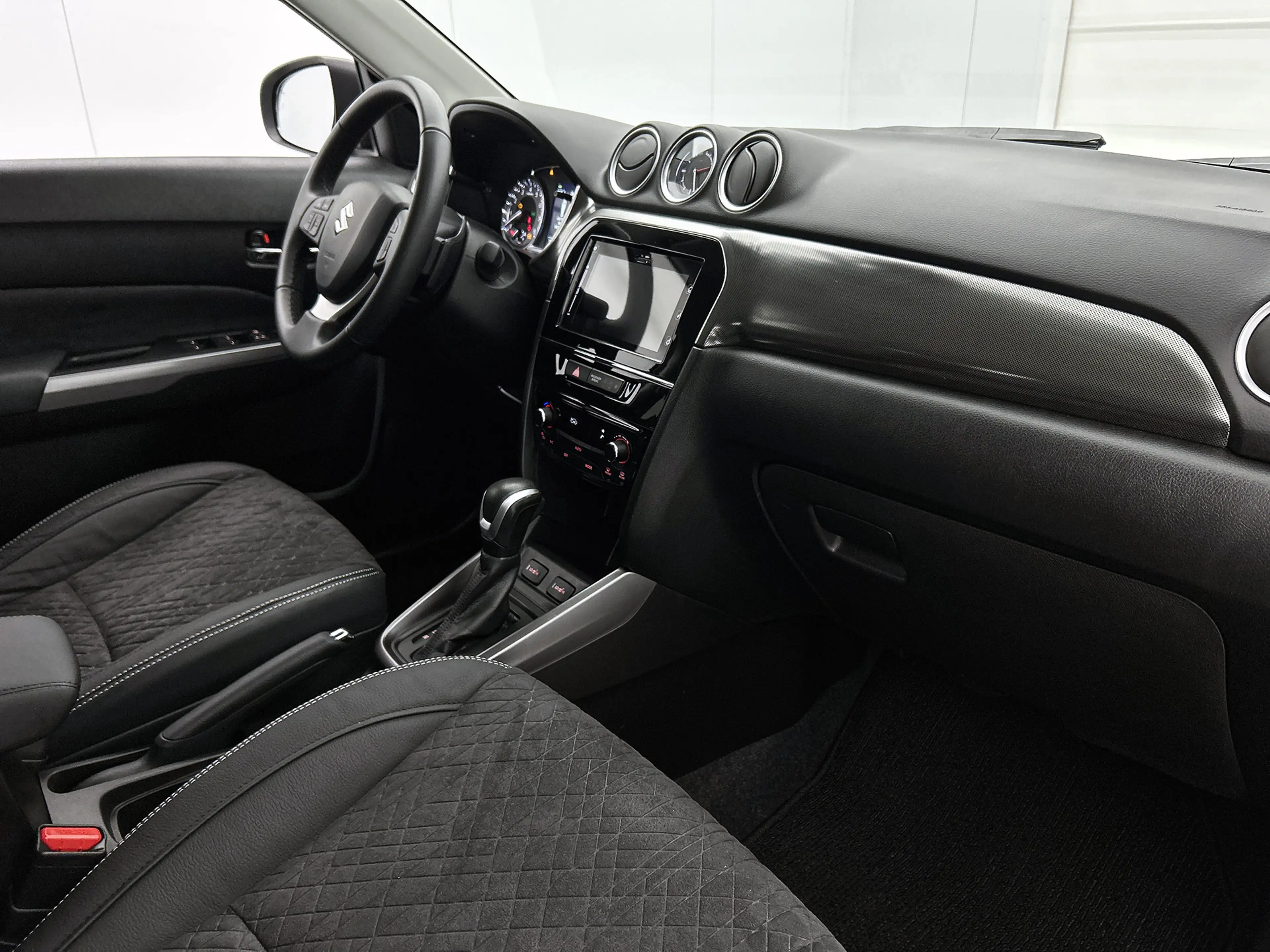 Suzuki Vitara 1.5 Hybrid Style | Automaat | — photo 6