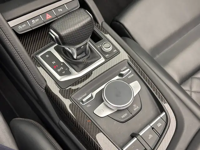 Audi R8 view 27