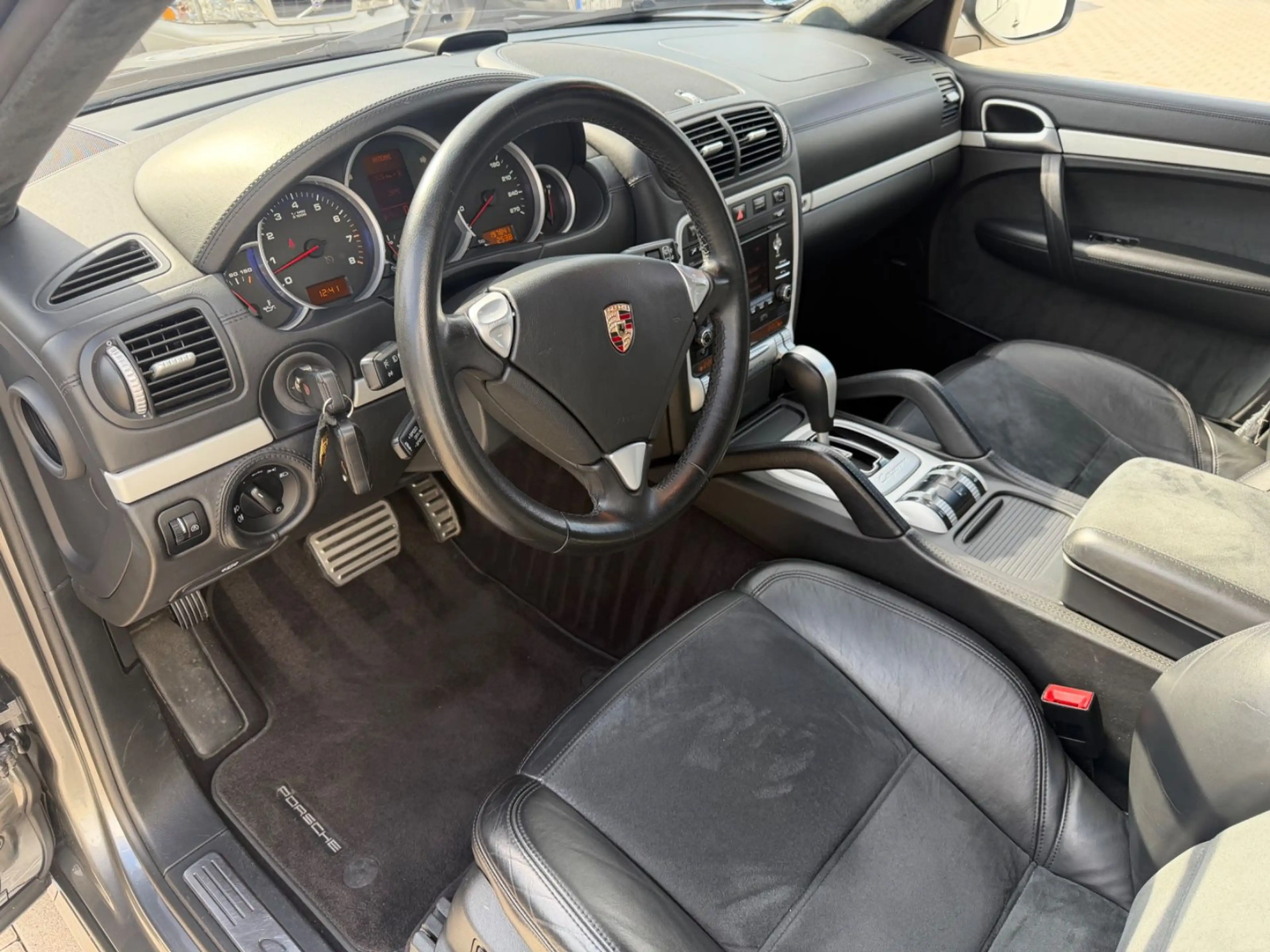 Porsche Cayenne GTS Offroad/Dakar/Transsyberia — photo 13