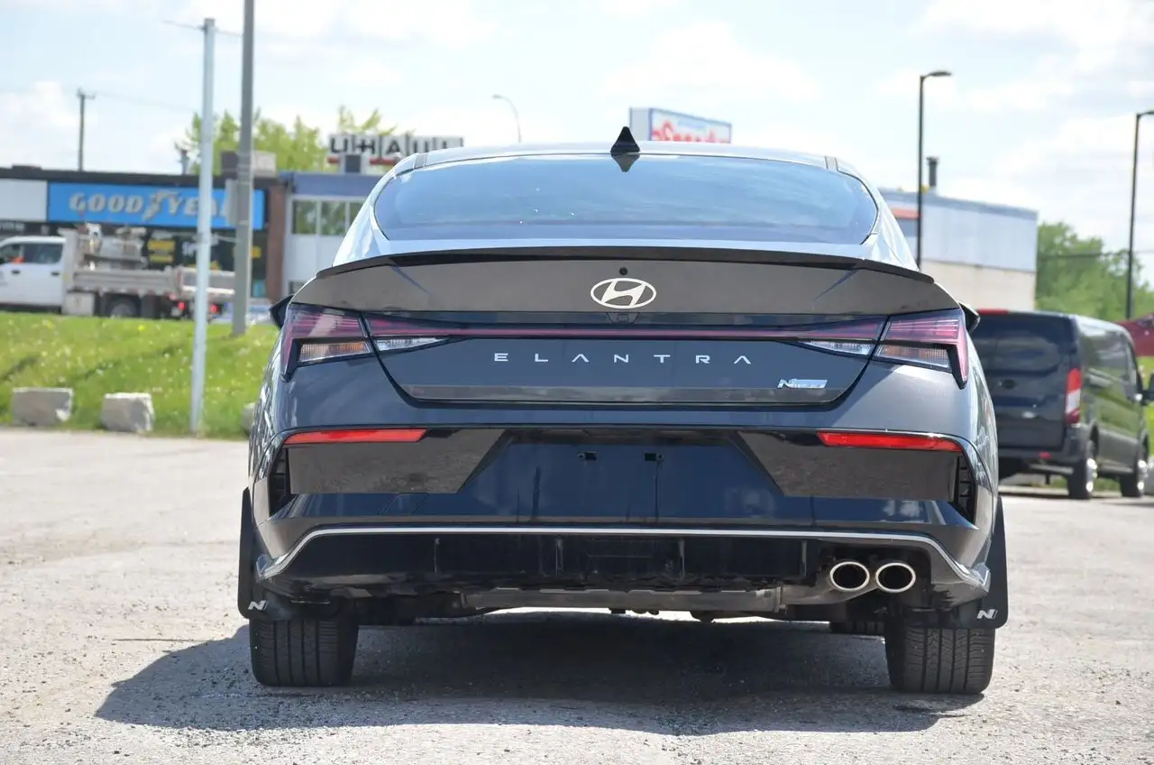 Hyundai ELANTRA снимка Hyundai ELANTRA