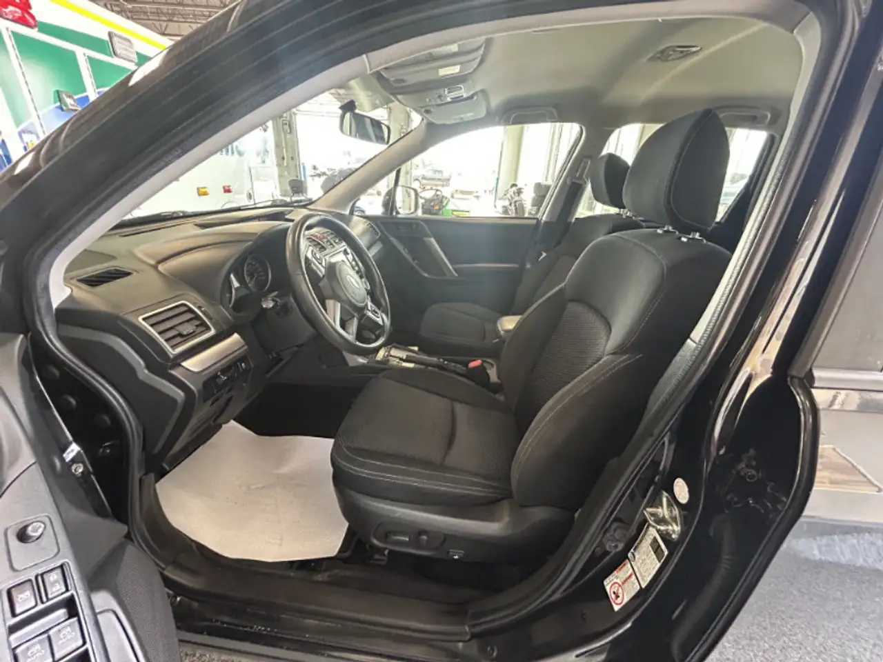 Subaru Forester снимка Subaru Forester
