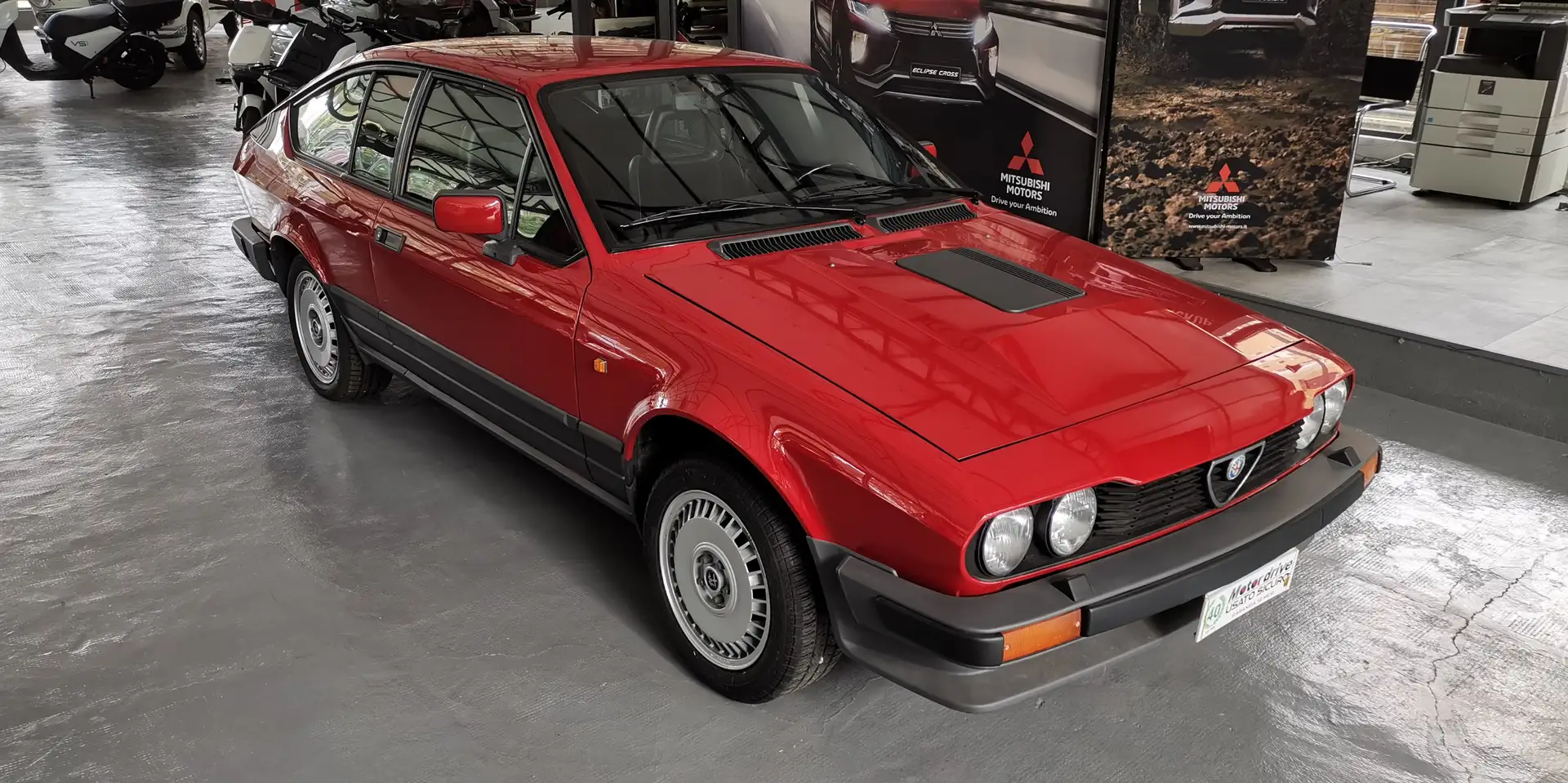 Alfa Romeo GTV 2.5 Red - 1