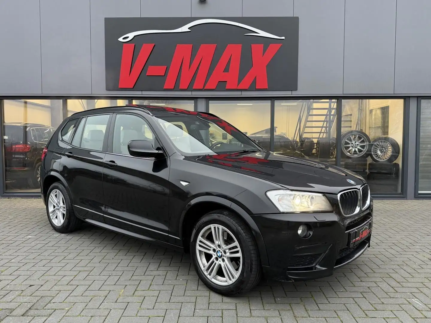 BMW X3 XDrive20i AUT M Sport HUD Pano Leder Xenon Zwart - 2