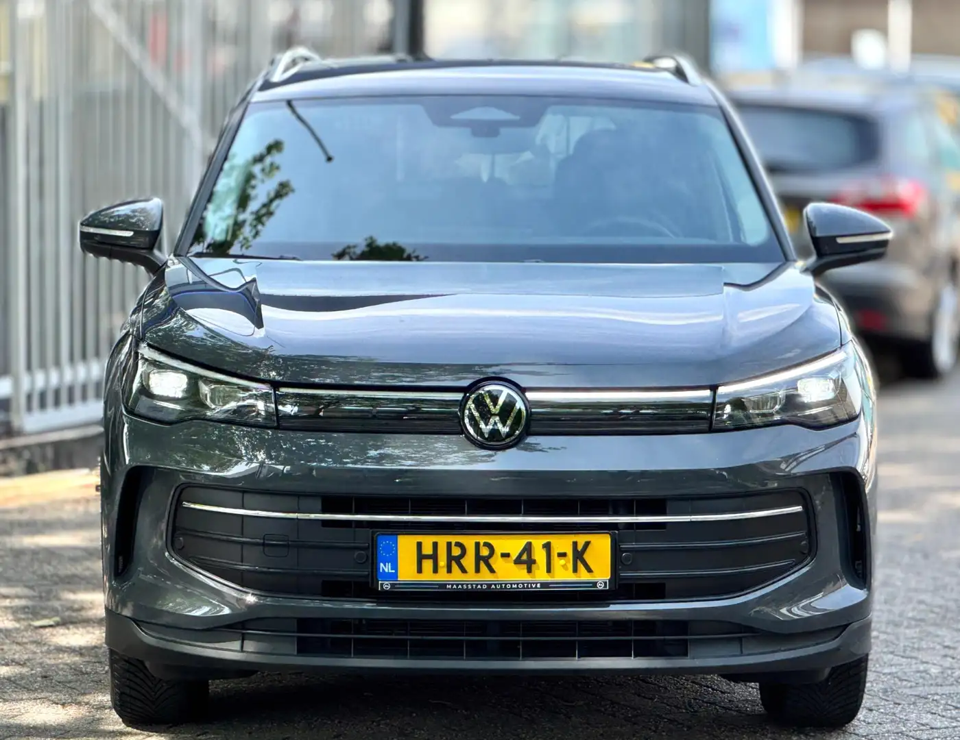 Volkswagen Tiguan 1.5 eTSI DSG Lane ass Drive pilot CarPlay 150 PK K Grijs - 2