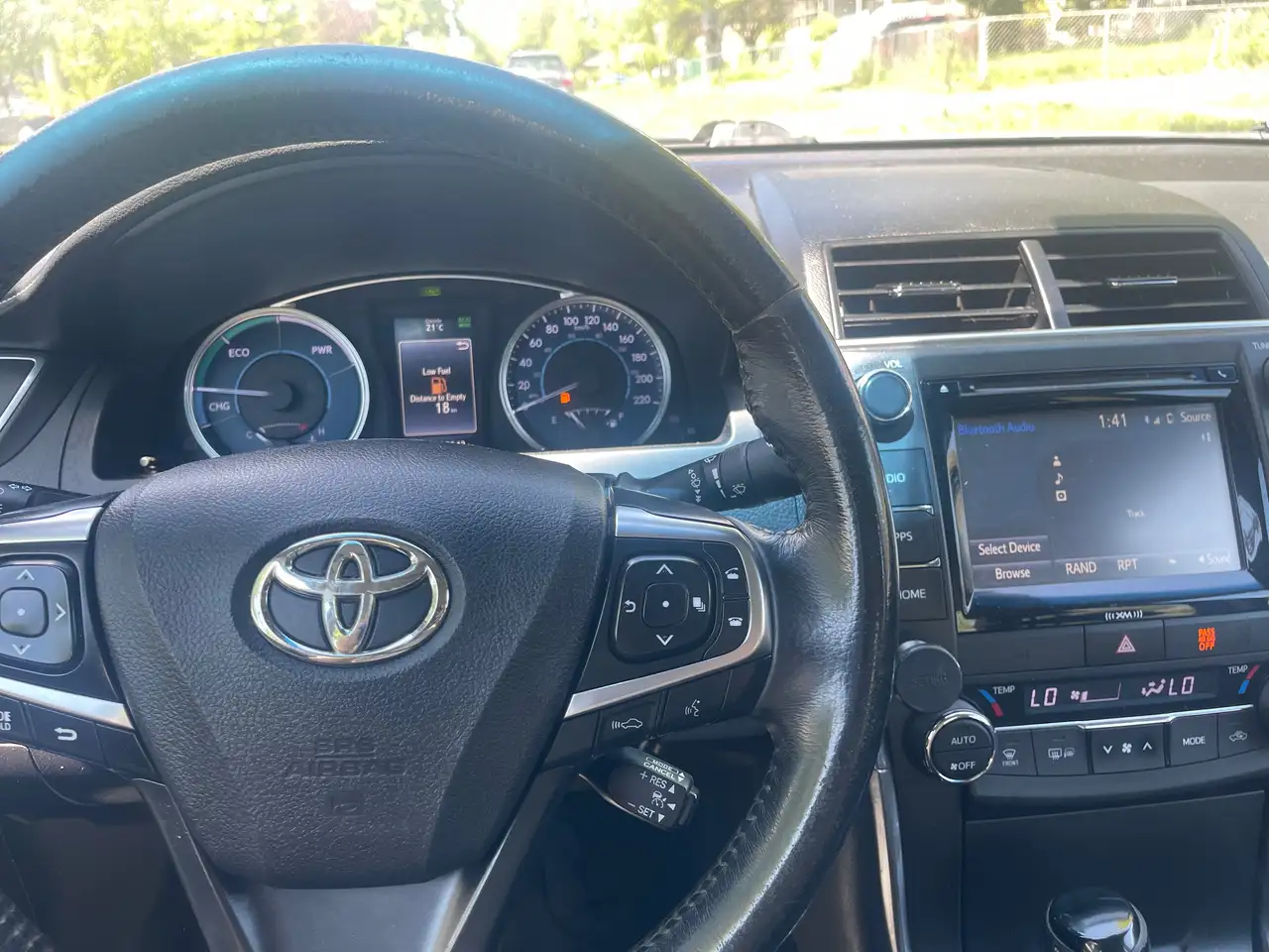 Toyota Camry photo Toyota Camry
