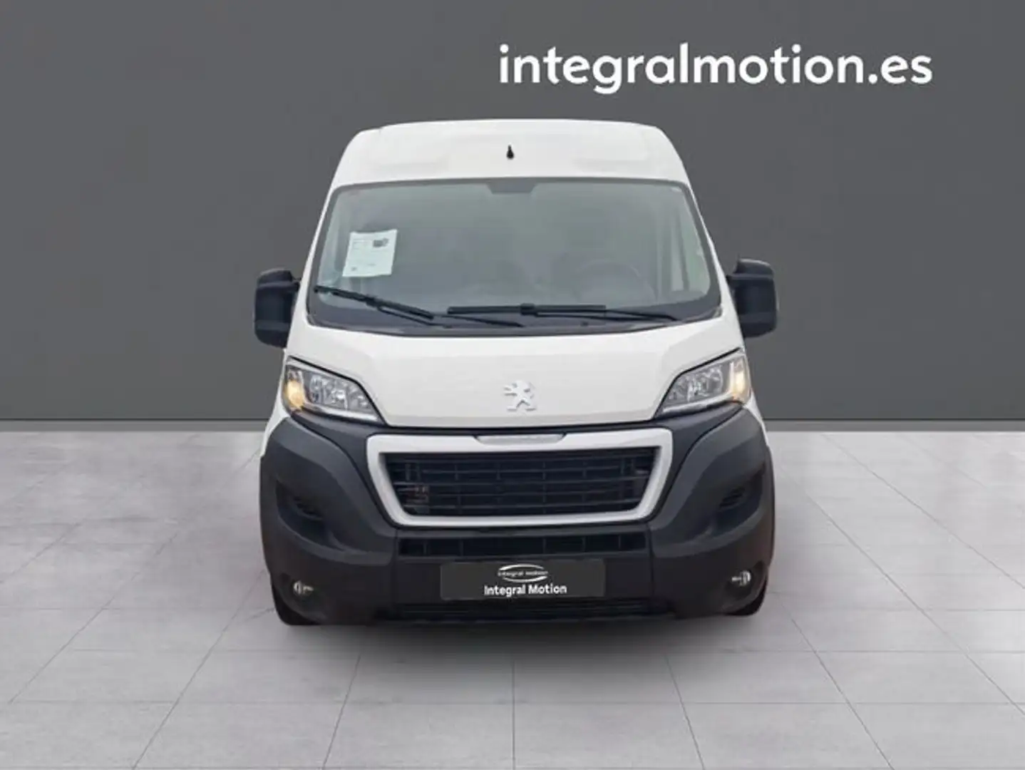 Peugeot Boxer Furgón 2.2BlueHDI 335 L2H2 S&S 140 Blanco - 2