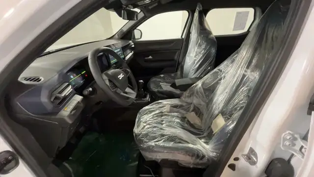 Dacia Duster view 4