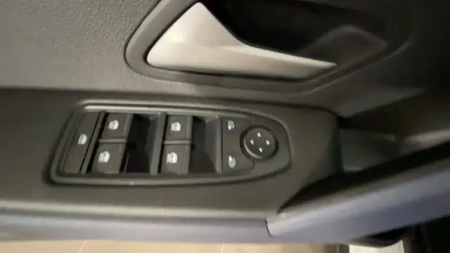 Dacia Duster view 15
