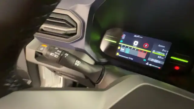 Dacia Duster view 9