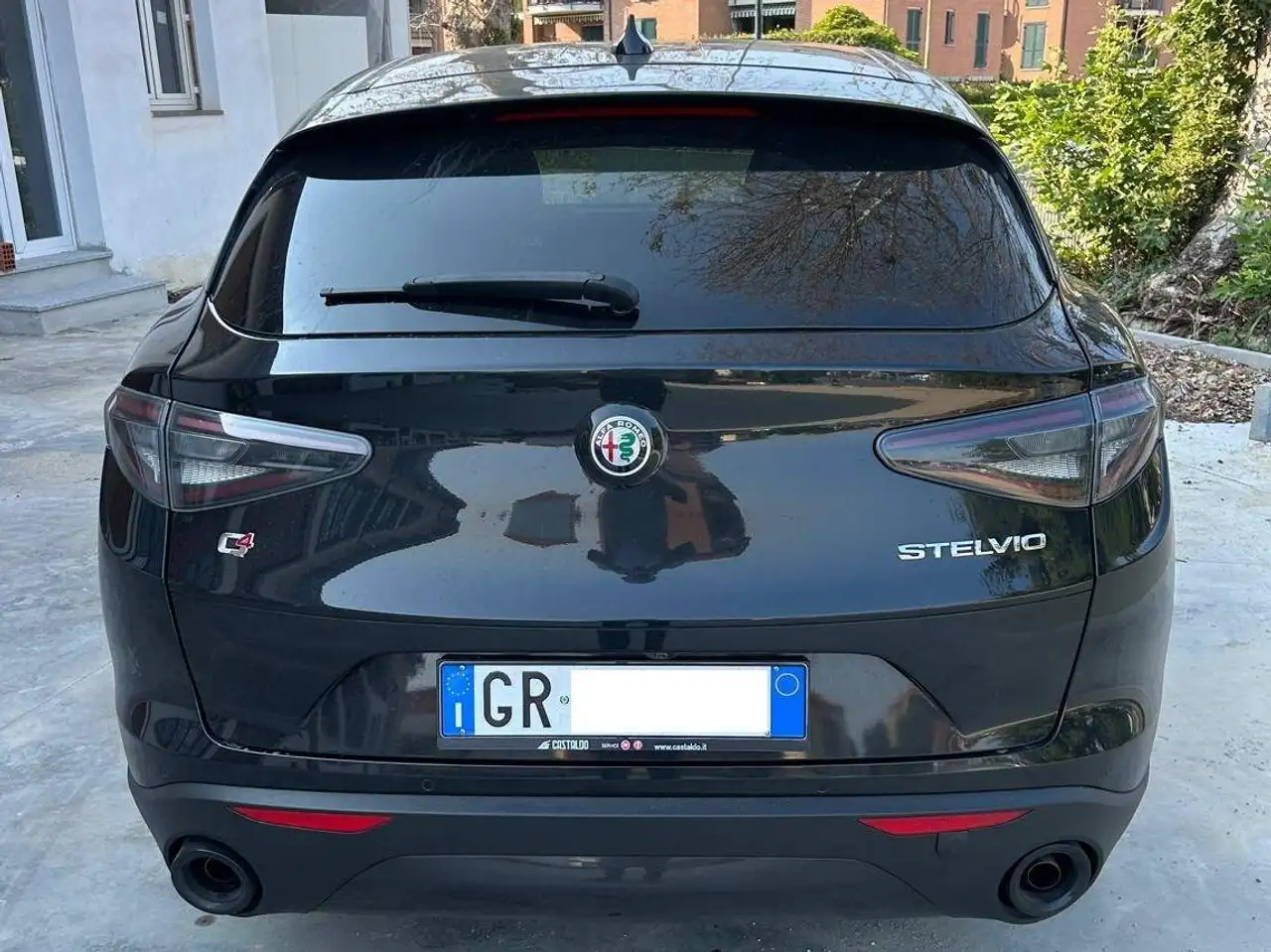 Alfa Romeo Stelvio 2023