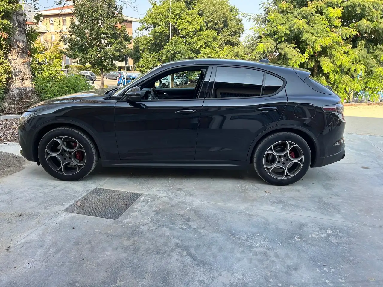 Alfa Romeo Stelvio 2023