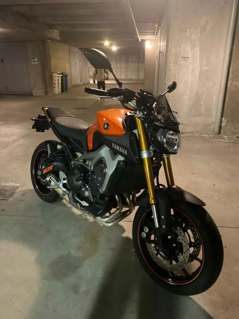 Yamaha MT-09 Portocaliu - 1