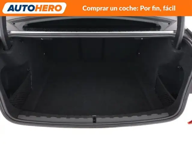 BMW 3 Series view 18