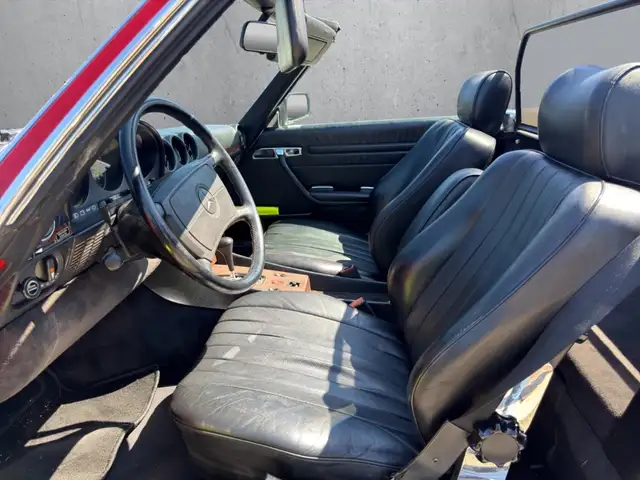 Mercedes-Benz SL view 9