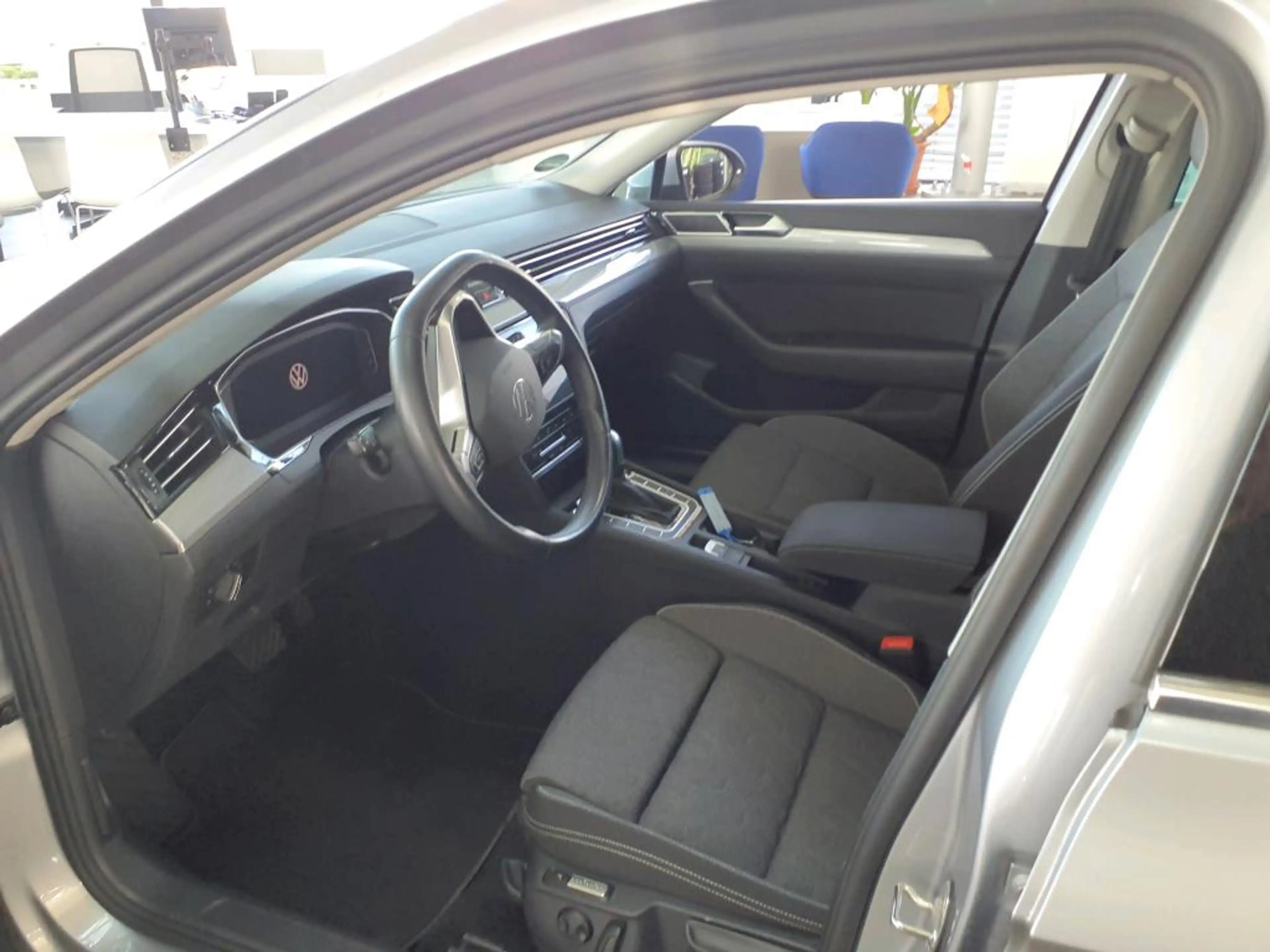 Volkswagen Passat Variant Business 147KW*STHZG*CAM*Massage*Insp-NEU* — photo 5