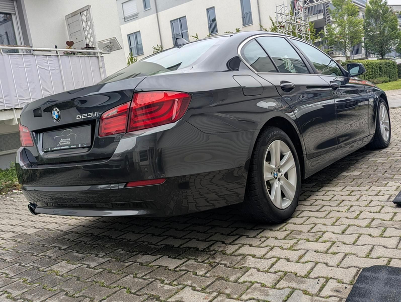 BMW 523 i*Limo*NaviProf*Leder*GLD*BIXenon*ALU*HUD* — photo 4