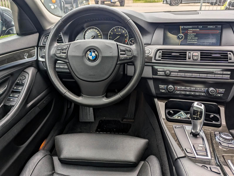 BMW 523 i*Limo*NaviProf*Leder*GLD*BIXenon*ALU*HUD* — photo 11
