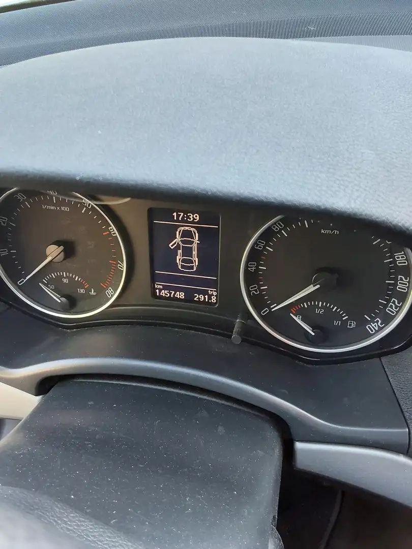 Skoda Octavia Family 1,4 TSI Silber - 2