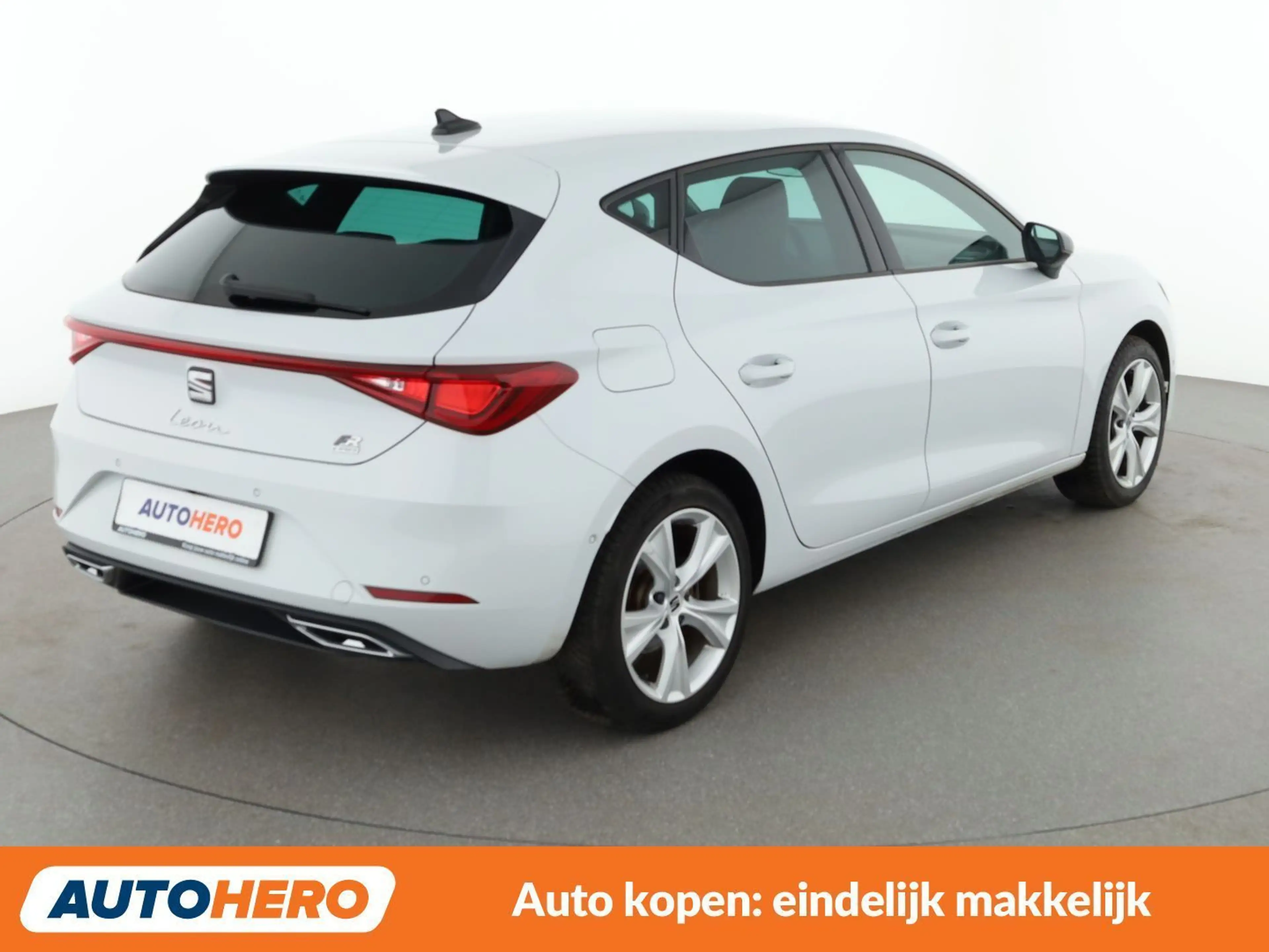 SEAT Leon e-Hybrid 1.4 TSI e-HYBRID FR — photo 6