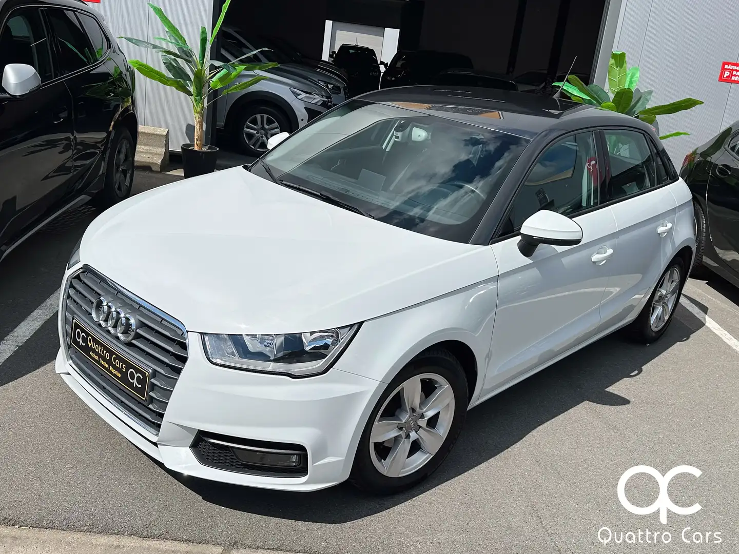 Audi A1 1.0TFSI Bi-color - Gps - Clim auto - 5 Portes White - 2