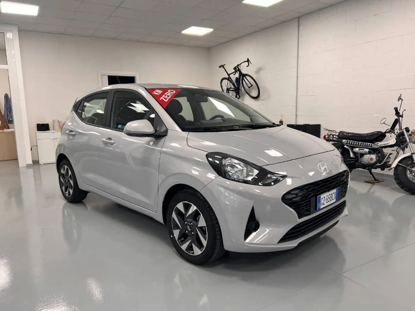 Hyundai i10 1.0 mpi Connectline 63cv auto Blu/Azzurro - 1