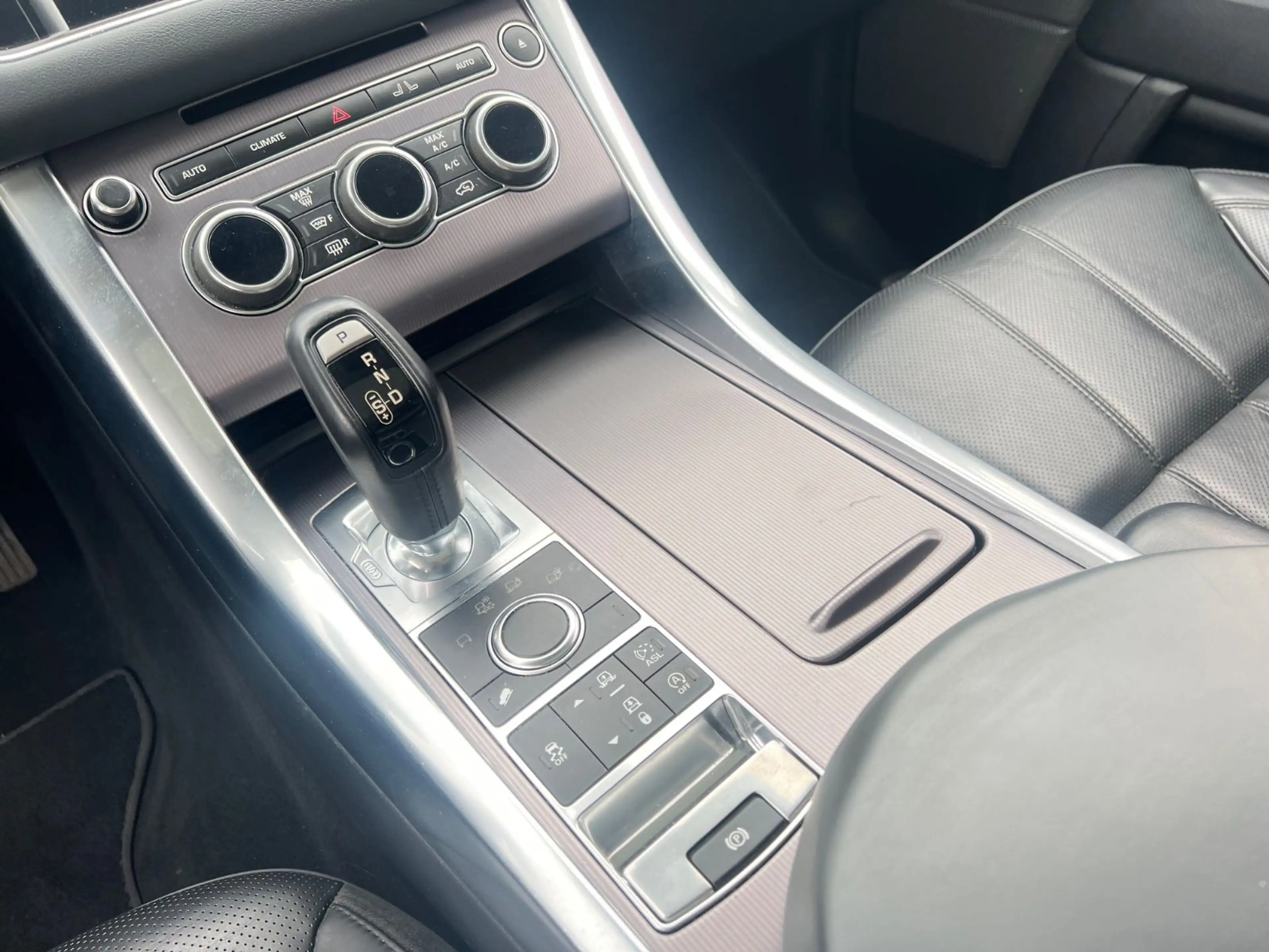 Land Rover Range Rover Sport HSE — photo 13