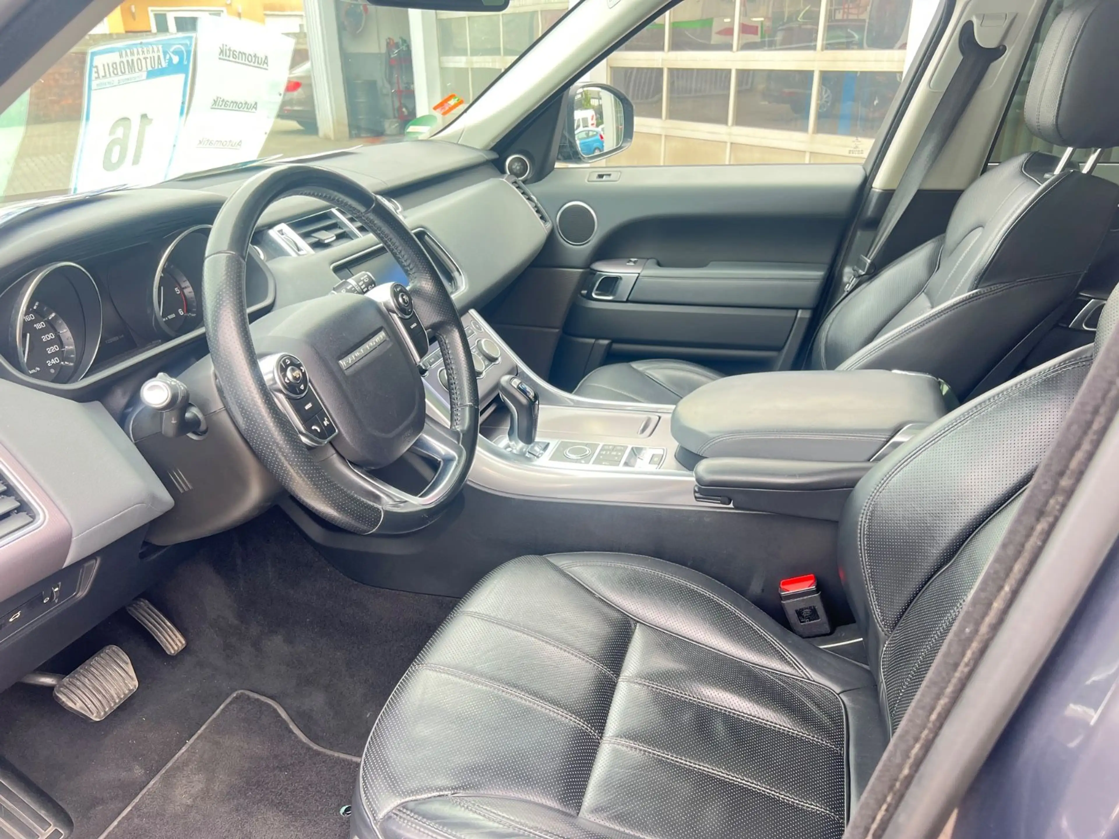 Land Rover Range Rover Sport HSE — photo 7