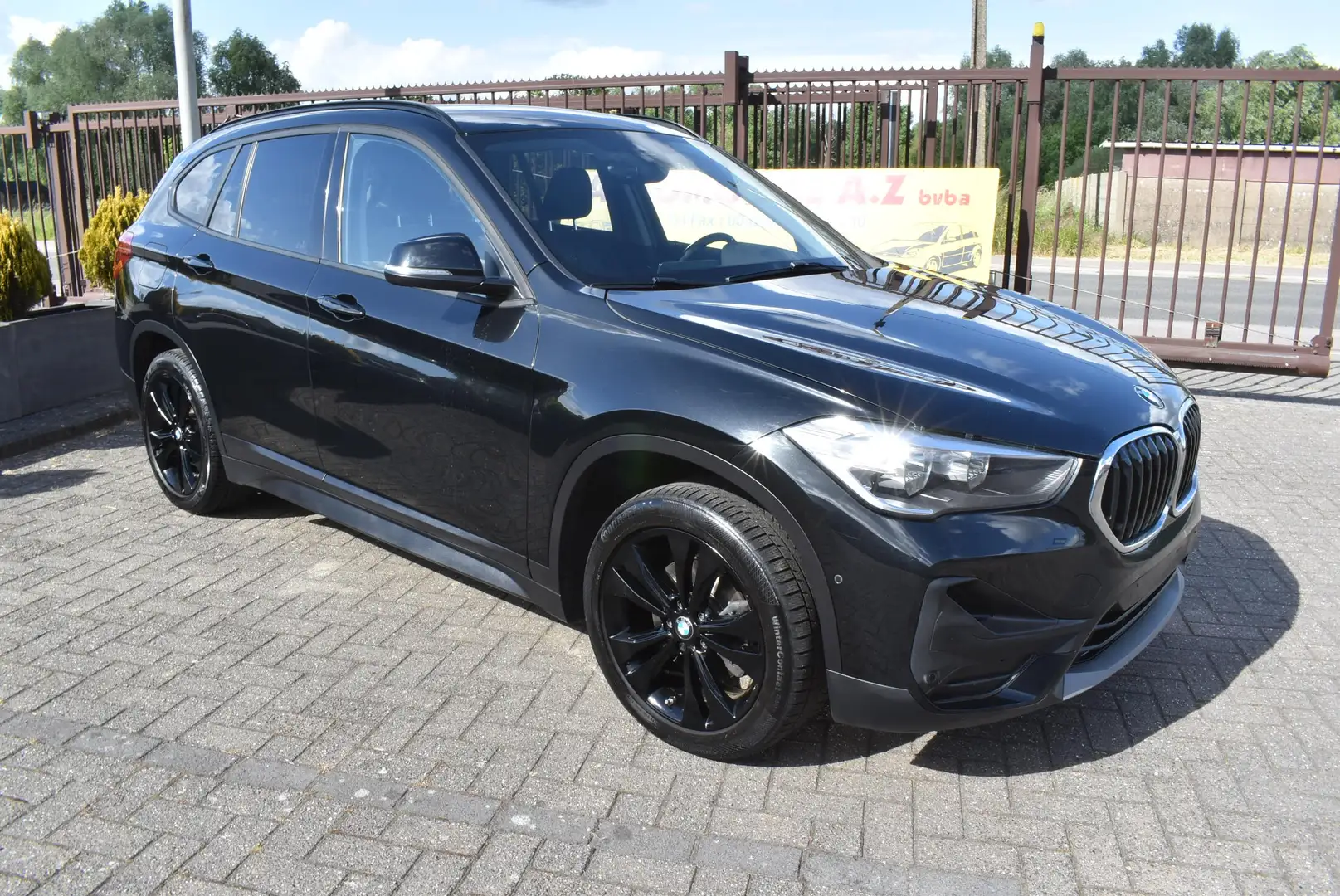 BMW X1 2.0 dA sDrive18 Pack Business ***DESTOCKAGE B2B*** Noir - 1