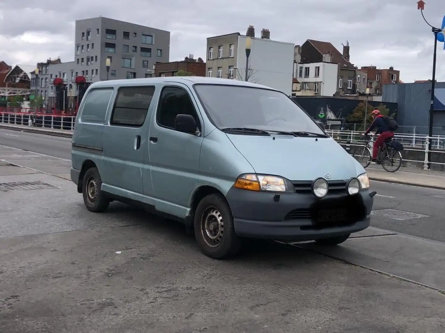 Toyota Hiace 2.4 D LX DIESEL NORMAL Grey - 1