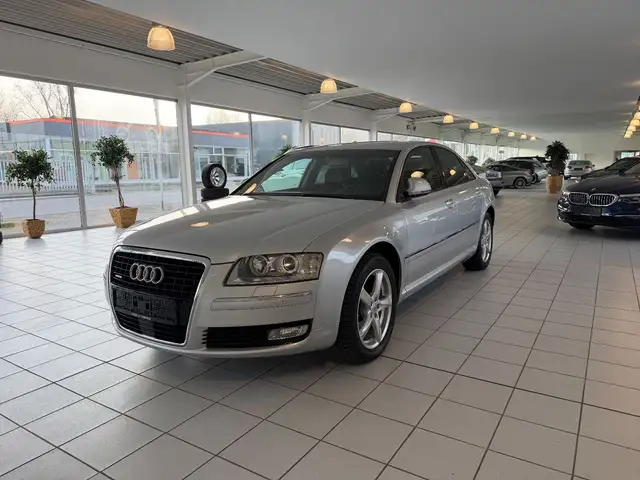 Audi A8 3.0 TDI Quattro *Navi*Bose*Xenon*ACC*Leder