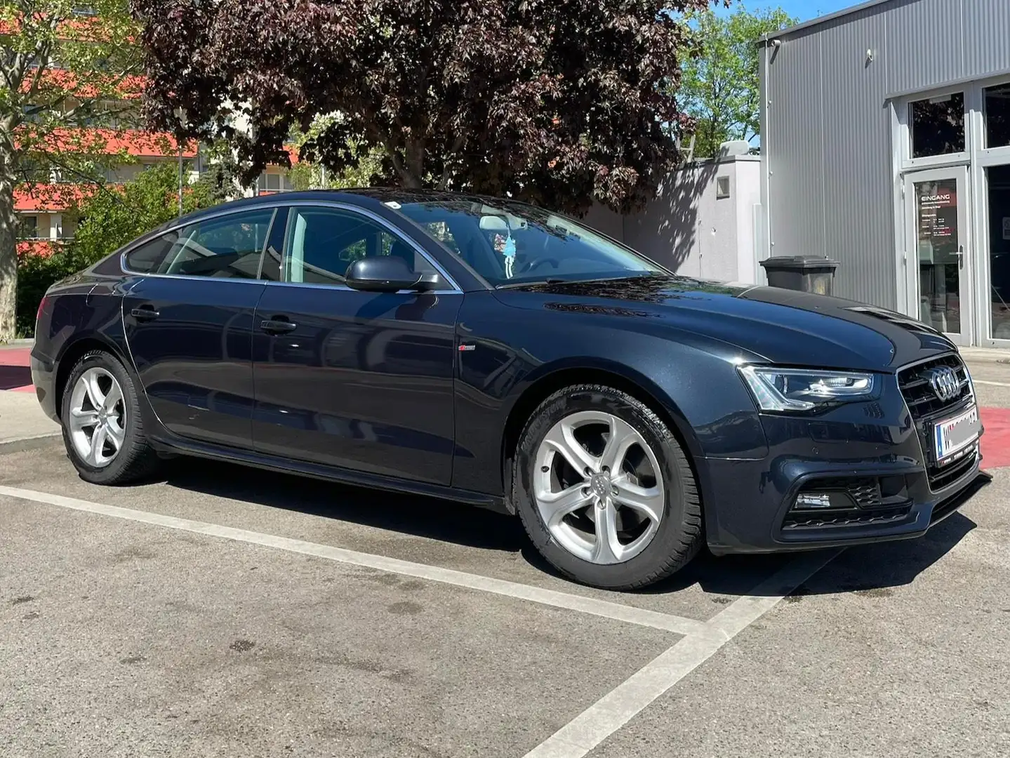 Audi A5 A5 SB 1,8 TFSI Aut. Schwarz - 2