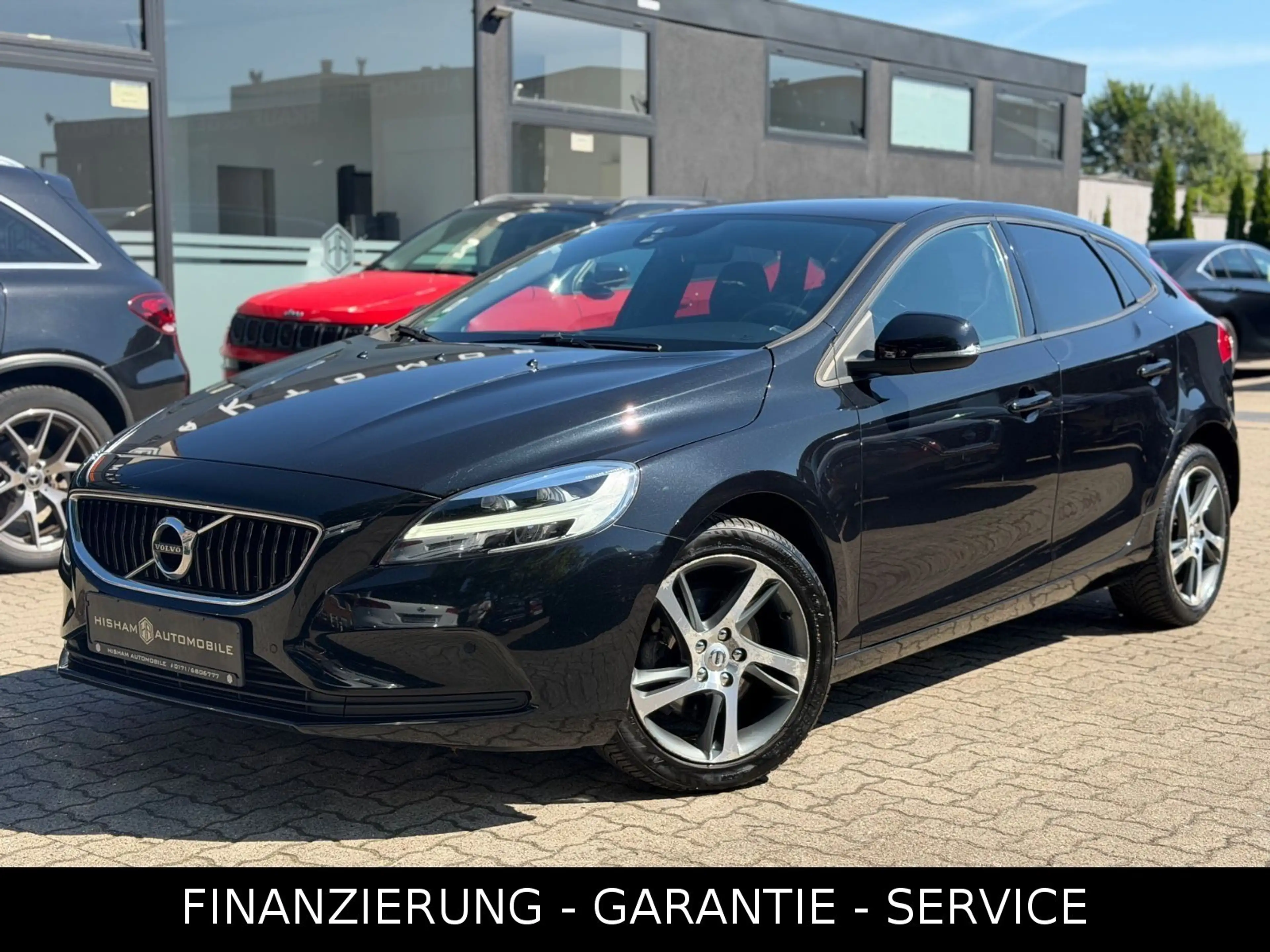 Volvo V40 MOMENTUM/NAVI/CAM/PDC/LEDER/AHK/LED/WENIG KM