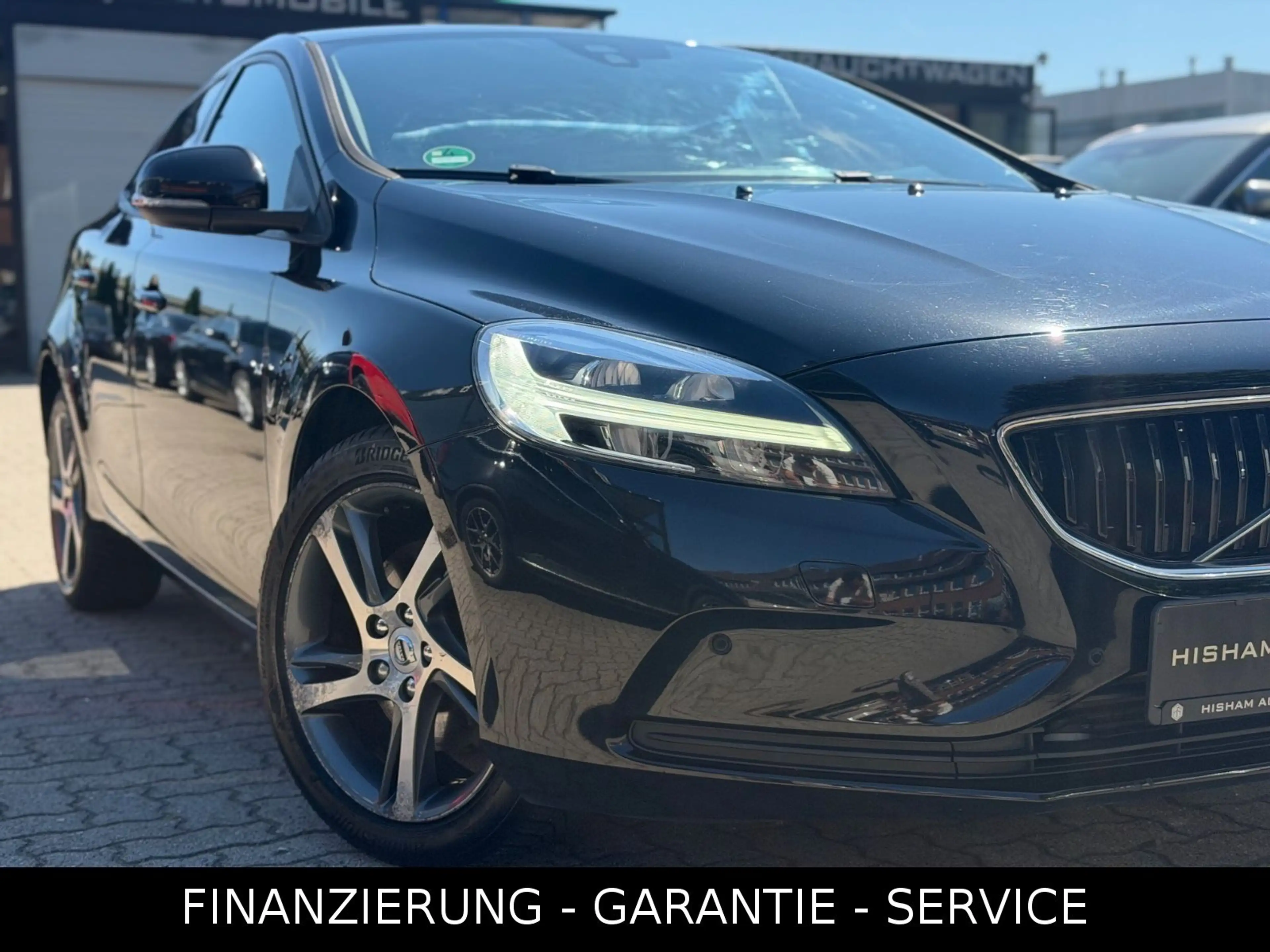 Volvo V40 MOMENTUM/NAVI/CAM/PDC/LEDER/AHK/LED/WENIG KM — photo 5