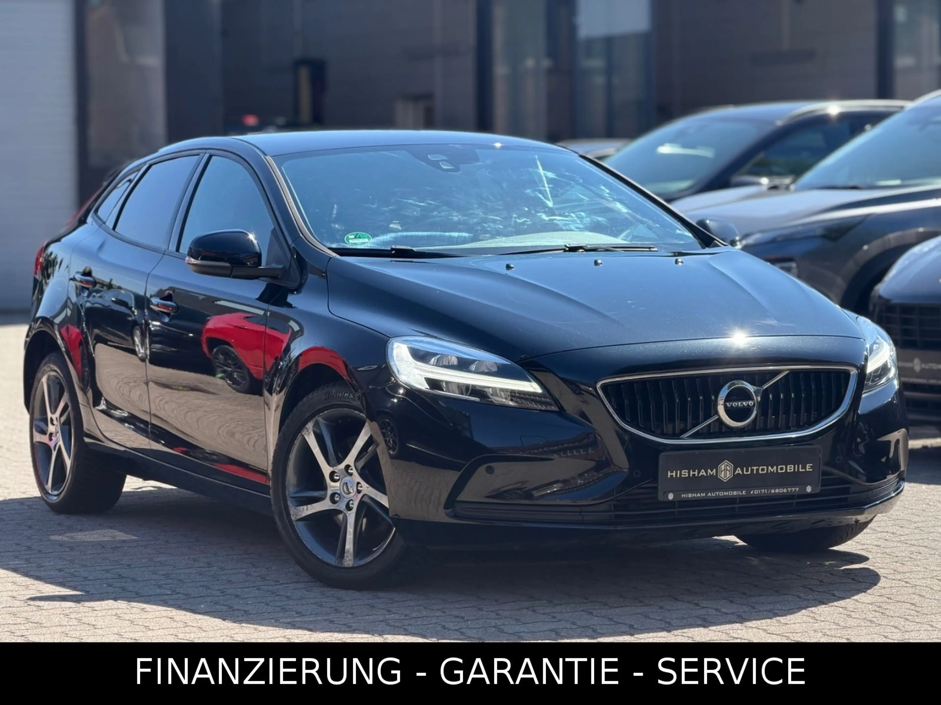 Volvo V40 MOMENTUM/NAVI/CAM/PDC/LEDER/AHK/LED/WENIG KM — photo 4