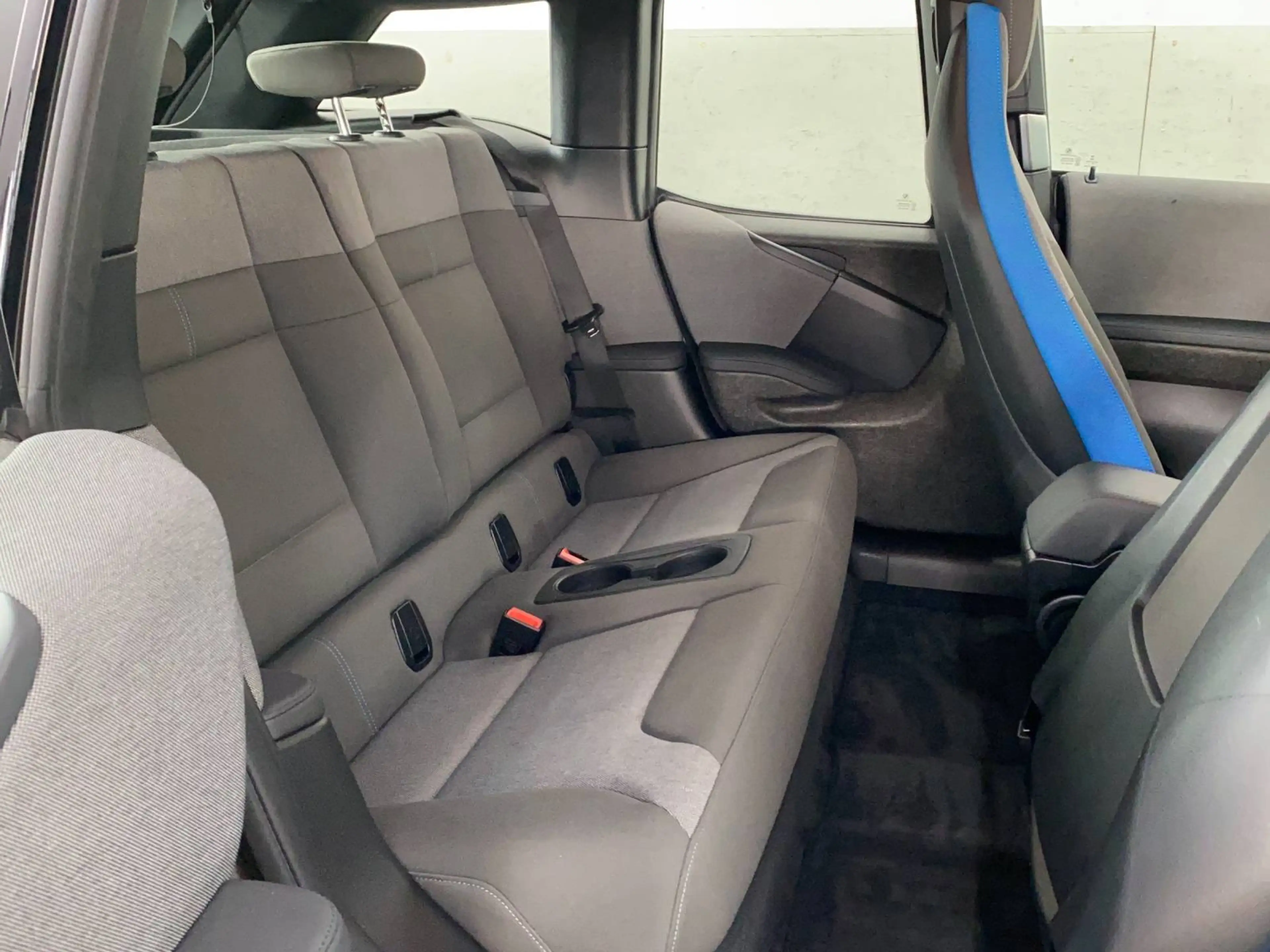 BMW i3 Basis — photo 11
