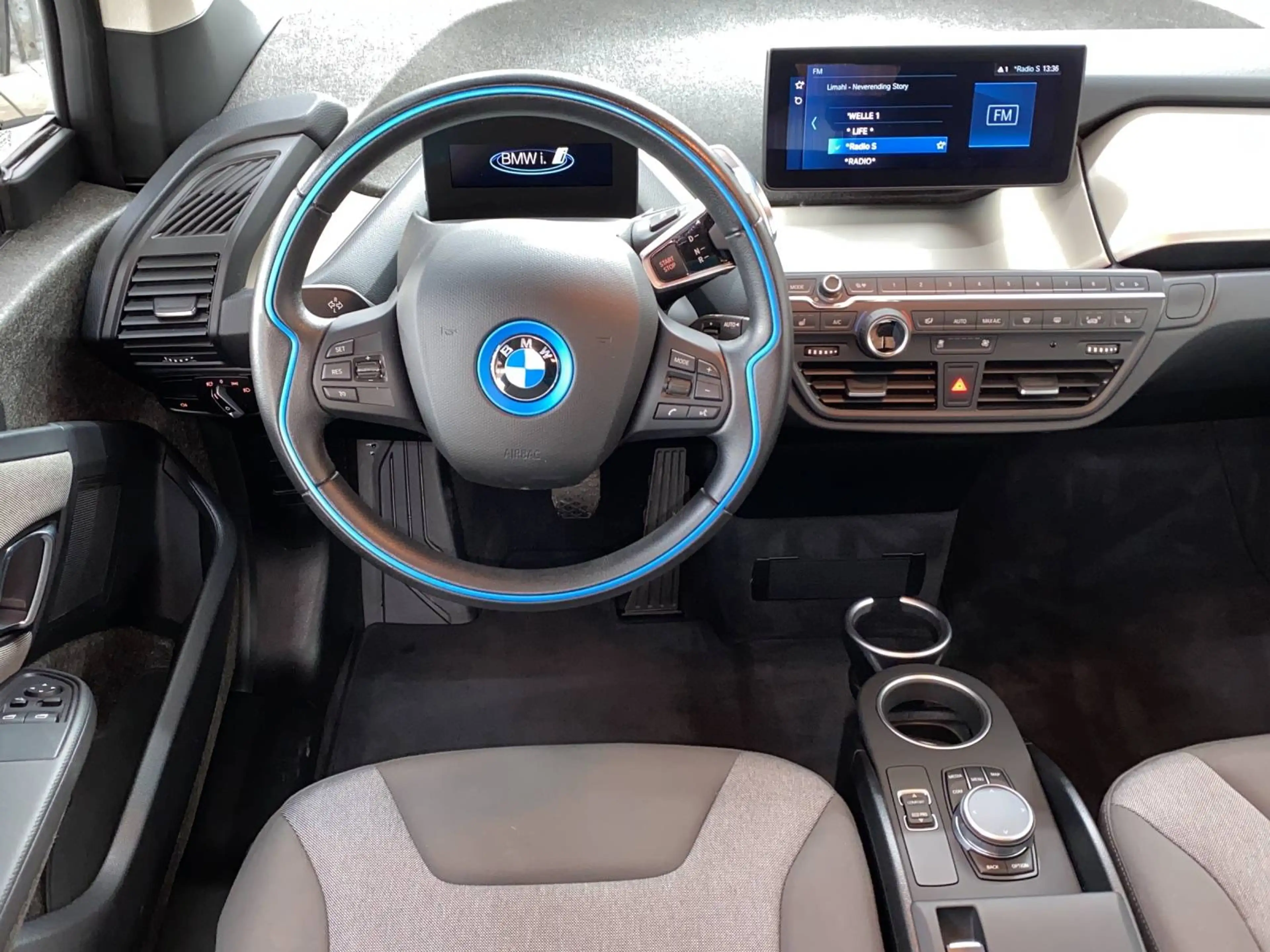 BMW i3 Basis — photo 6