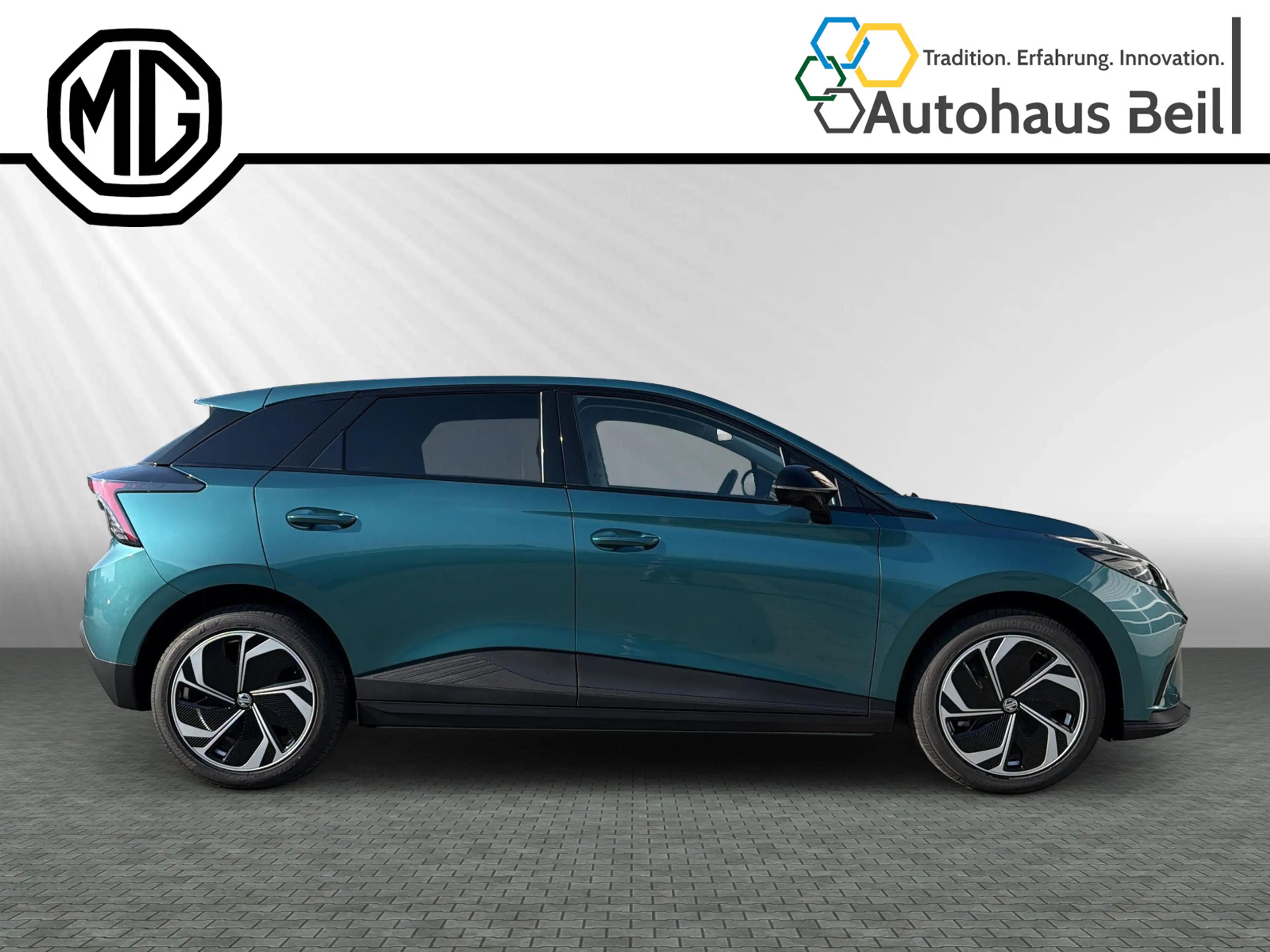MG MG4 EV 64kWh Premium — photo 4