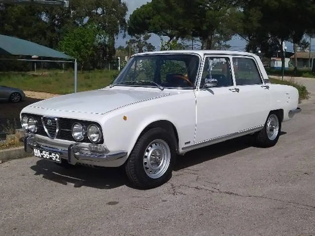 Alfa Romeo 2000 Berlina, foto 1