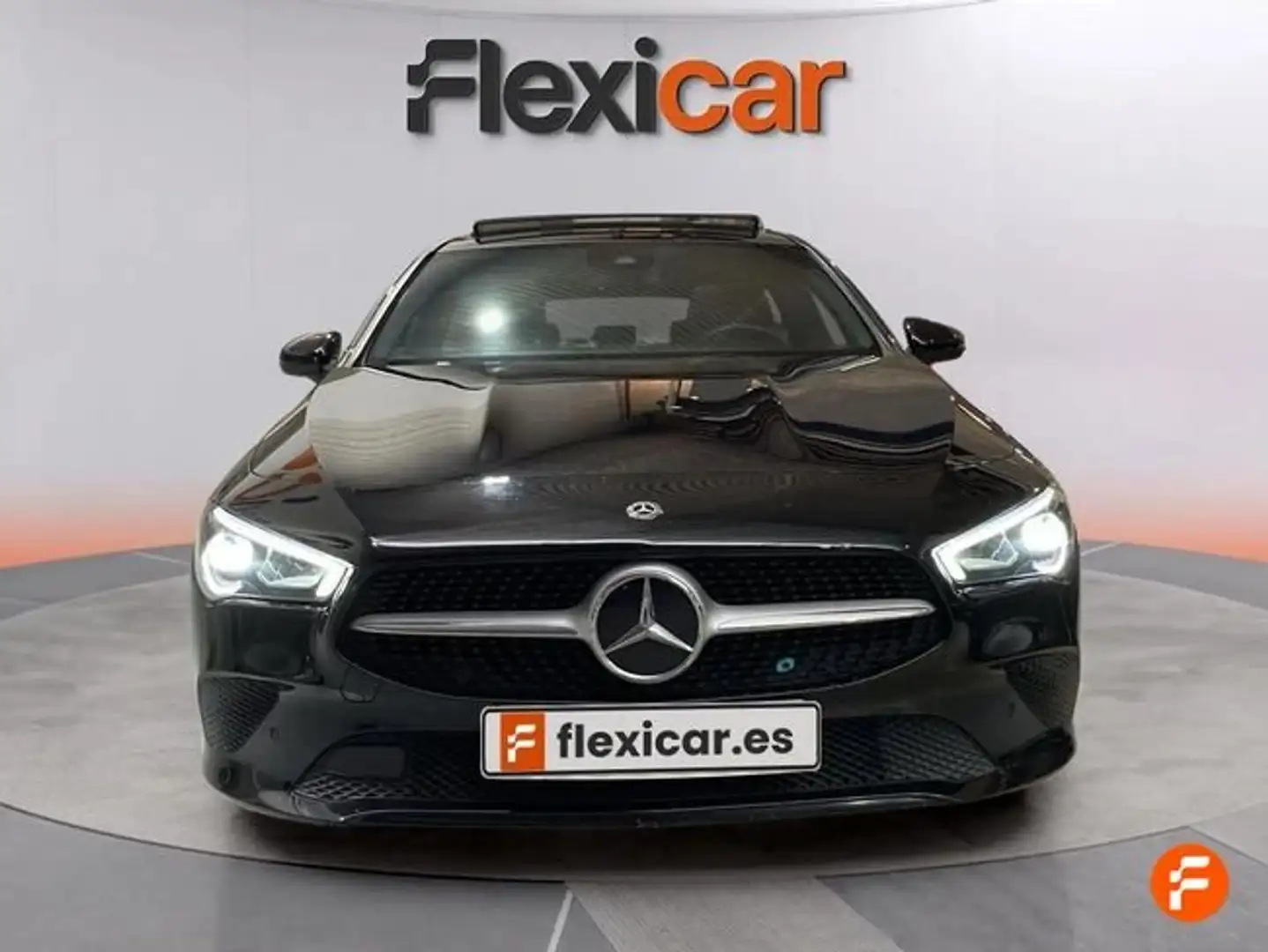 Mercedes-Benz CLA 180 Shooting Brake Negro - 2