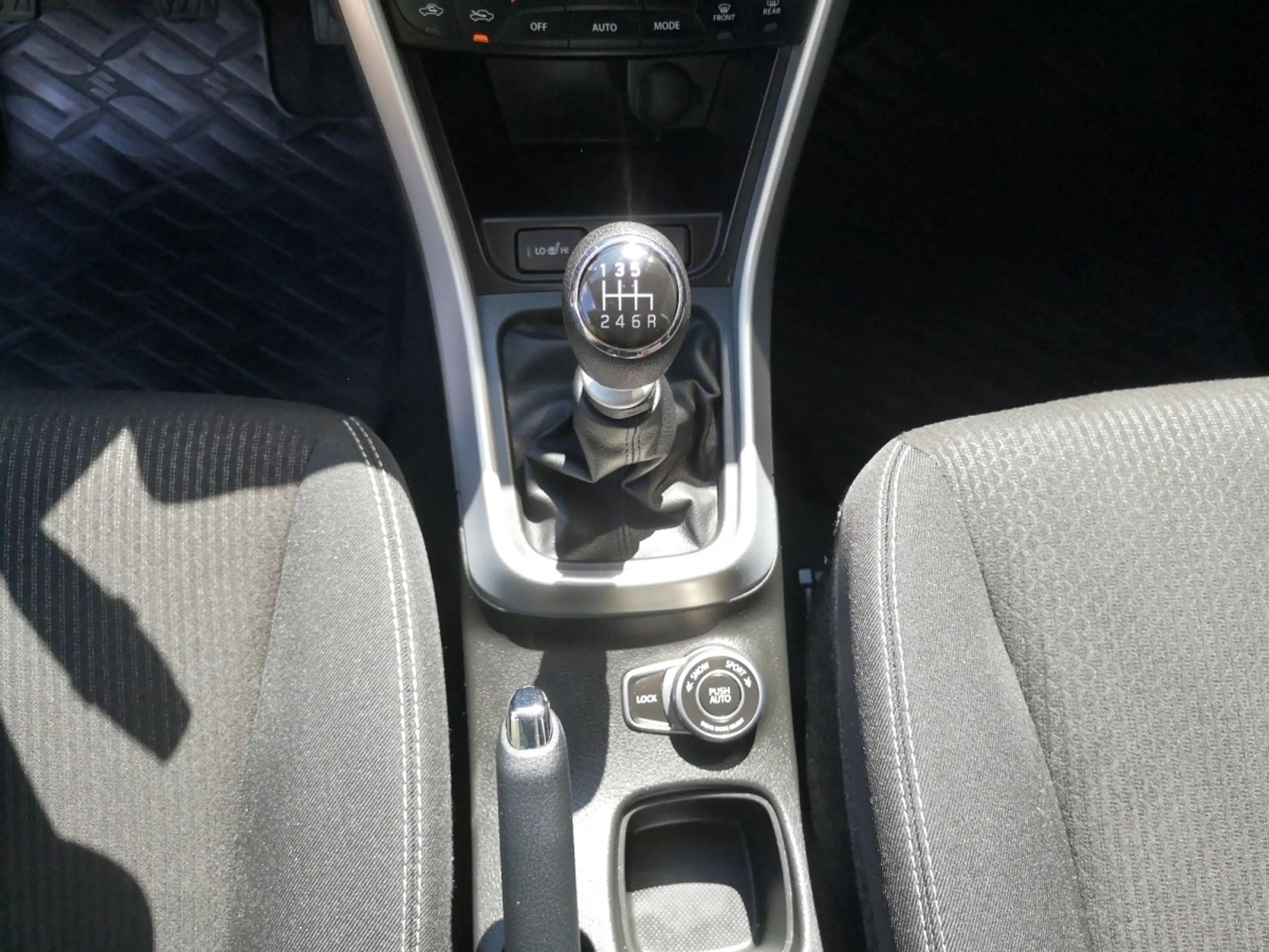 Suzuki SX4 S-Cross 1,4 GL+ DITC Hybrid 129PS ALLGRIP — photo 9