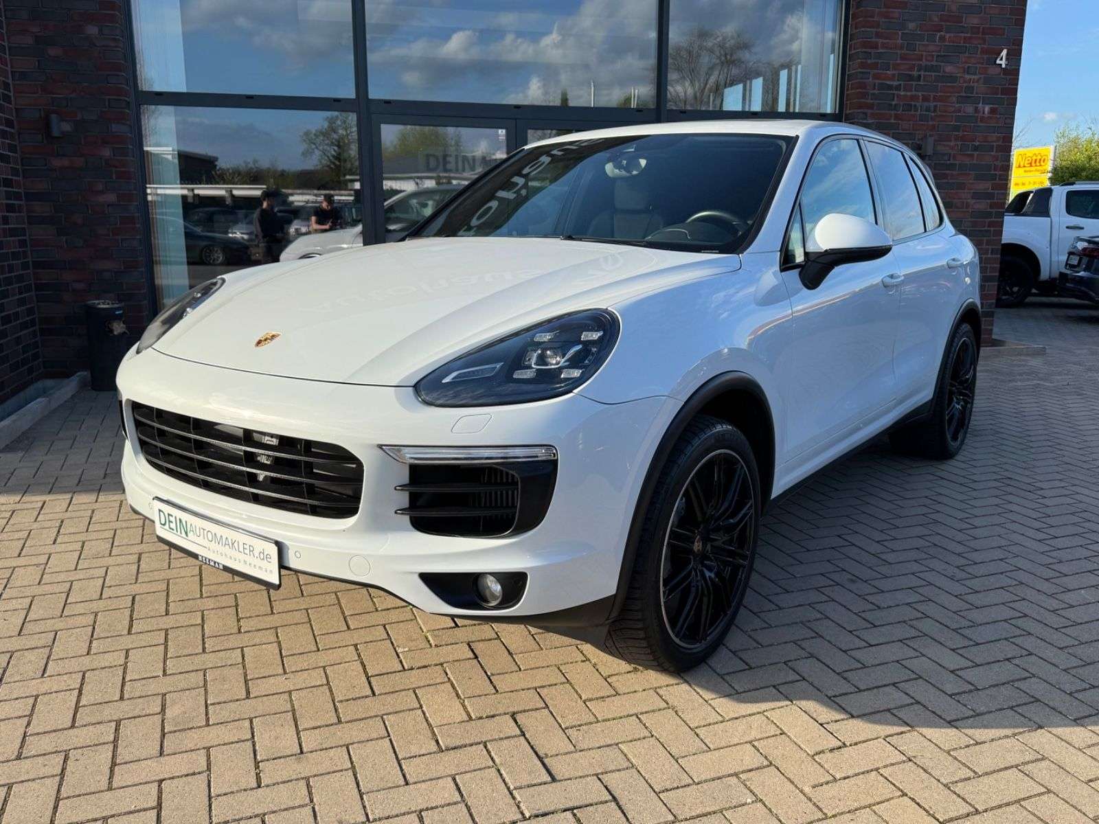 Second hand Porsche Cayenne 