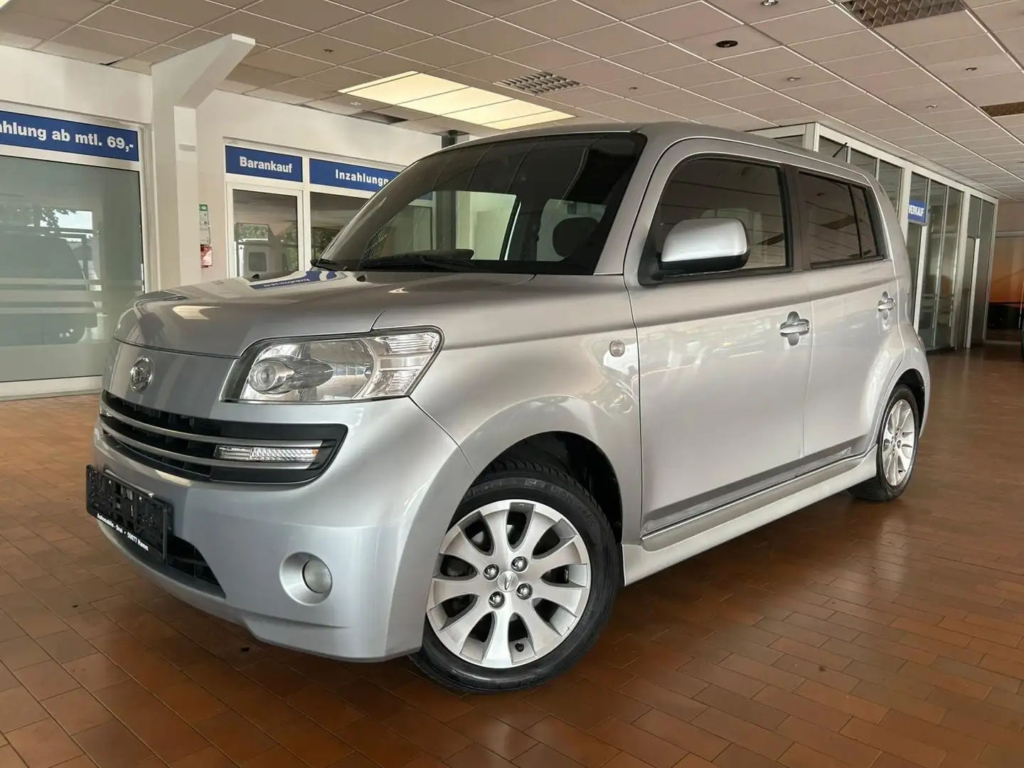Daihatsu Materia *GASANLAGE* Silber - 1
