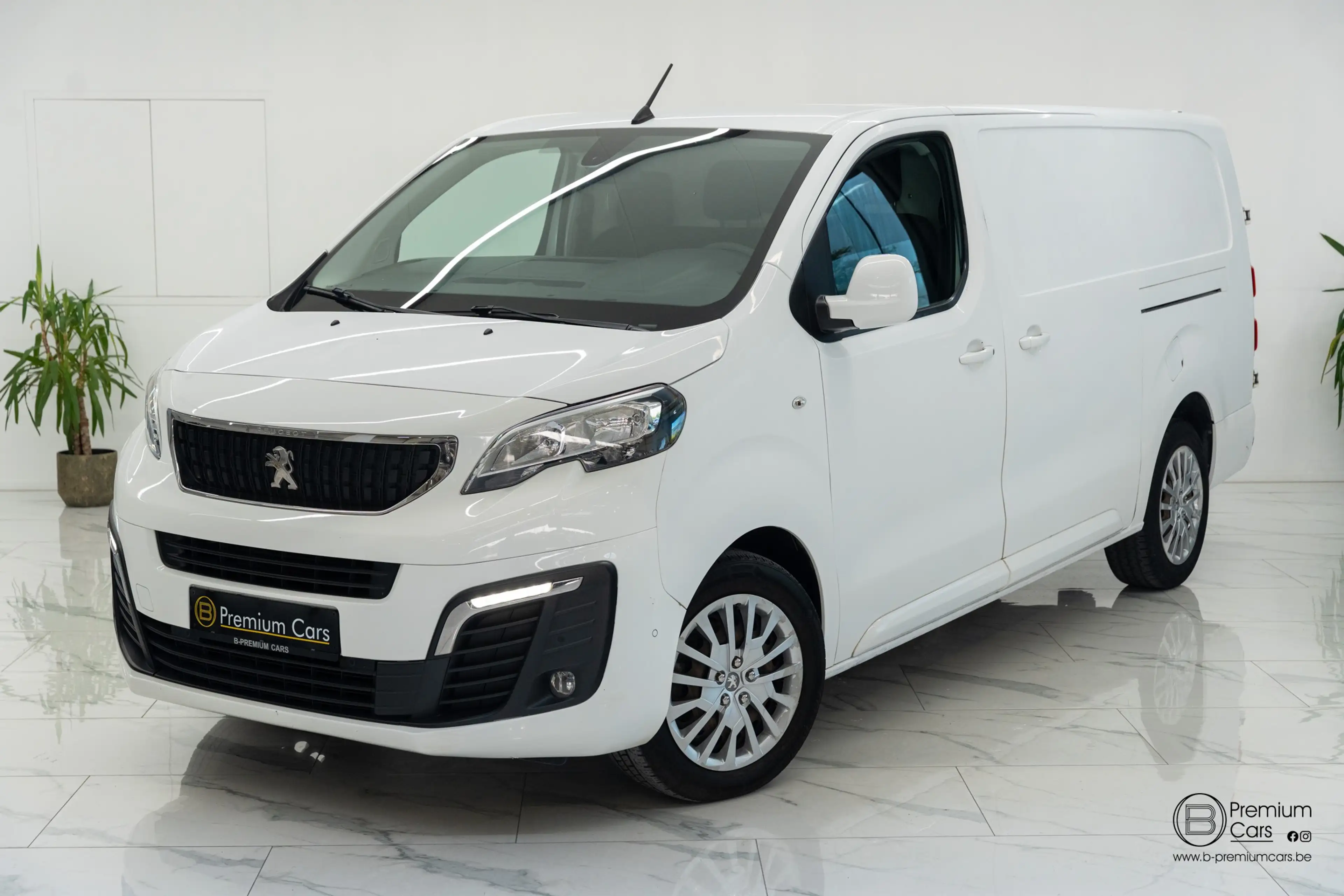 Peugeot Expert aut. 2.0 HDI Long! Camera, Airco! Trekhaak! — photo 2